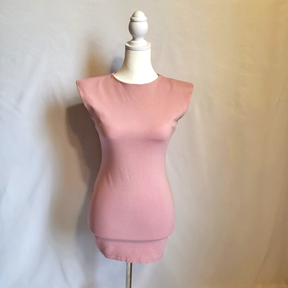 Cefian pink mini body contouring stretch kit dress padded shoulders